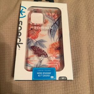 New Speck Presidio Edition Floral Case for iPhone